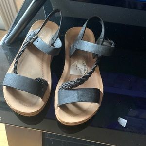 Lil girls sandals